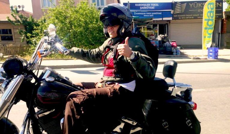 Ekmeğini motosikletten çıkartan kadınlar